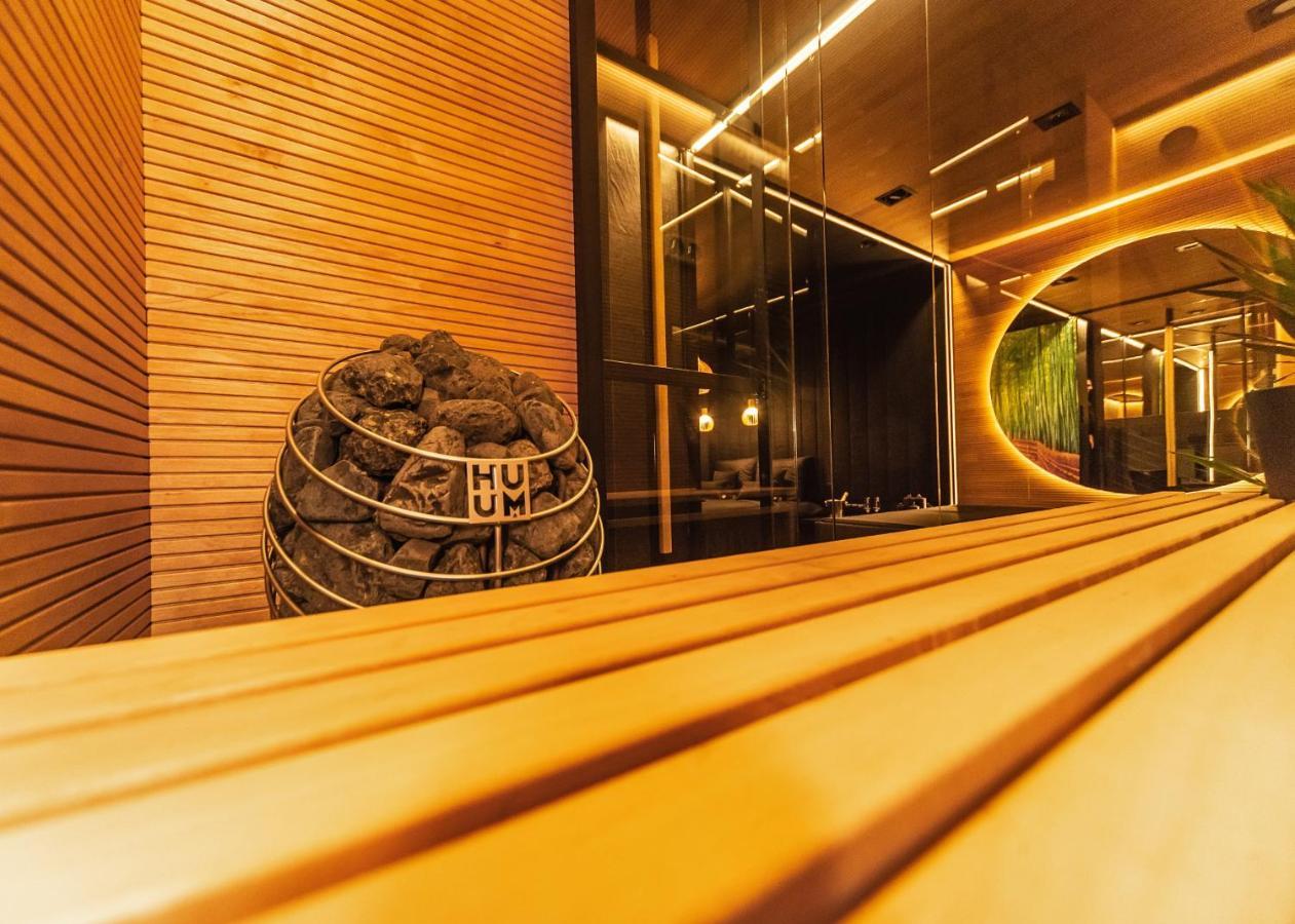 Eclipse Gold Room Bielsko-Biała Dış mekan fotoğraf